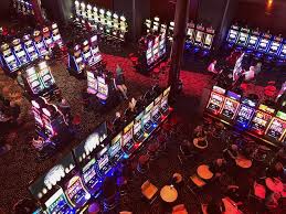 Discover the Fascinating Number of Slot Machines in Las Vegas: Estimates Range from 127,000 to 200,0